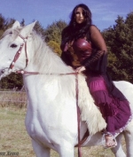 Bizarr Amazone-Xena Bild 3